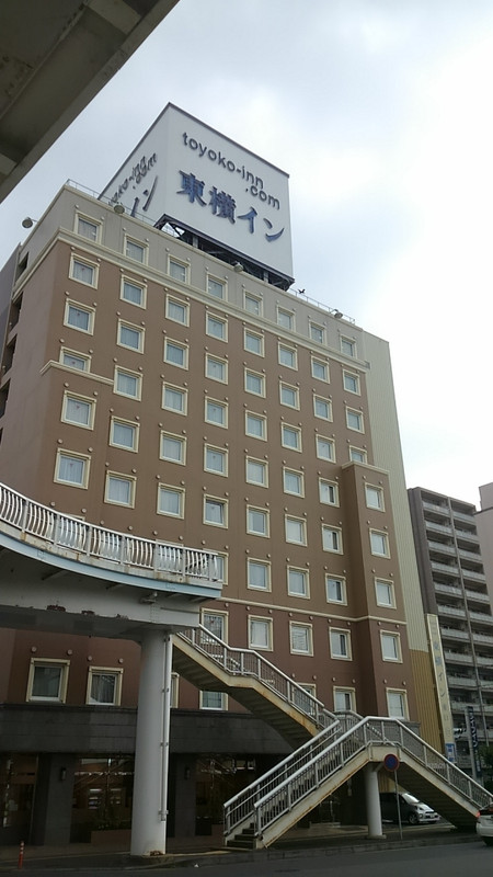 東口を出ると目の前でした。