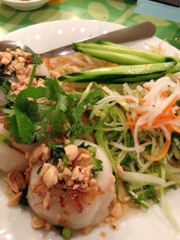 「THI THI」料理 703399 肉入りおもち