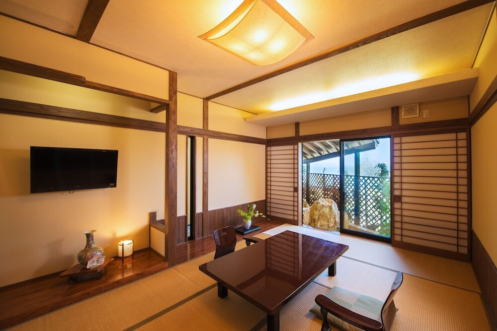 天草の海絶景と海鮮を満喫！特別室で過ごす2人時間4004747