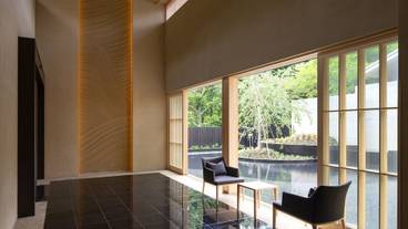 内部エントランス / 2