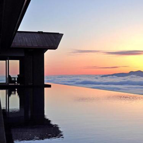 「アクアテラス」から眺める雲海