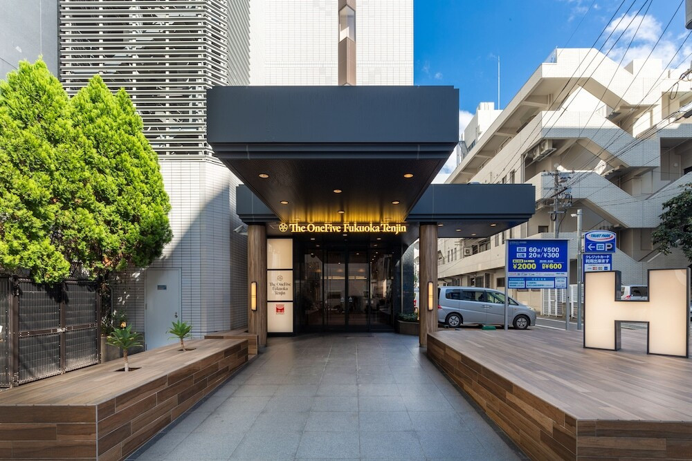 施設の正面