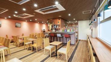 施設内の設備 / 11