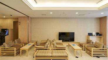 ロビー応接スペース / 9