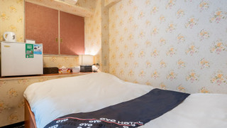 ダブルルーム 喫煙可