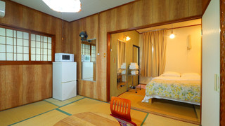 日本間 (ダブルベッド1台、布団1組)