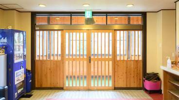 内部エントランス / 3