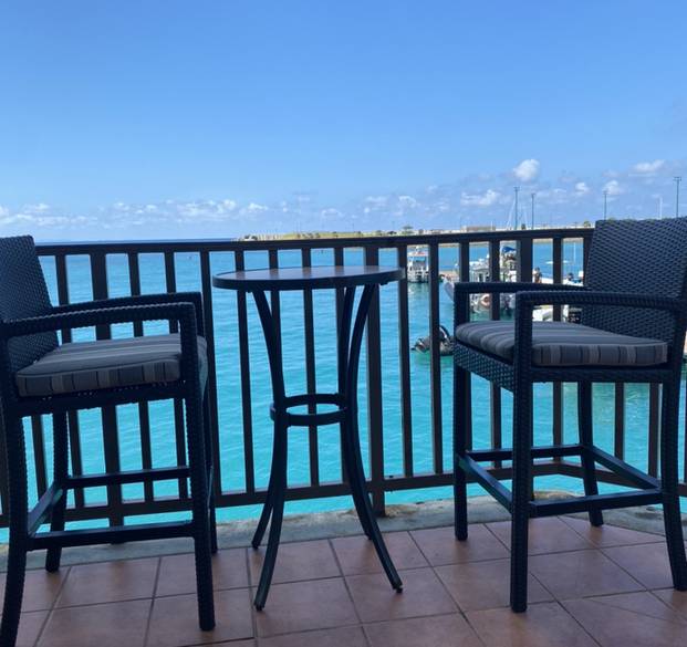 一般利用もOK！
米軍基地内でランチ / 3