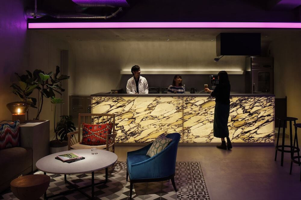 ロビーラウンジ