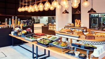 1F カフェ&バー リーベル　朝食ブッフェ / 3