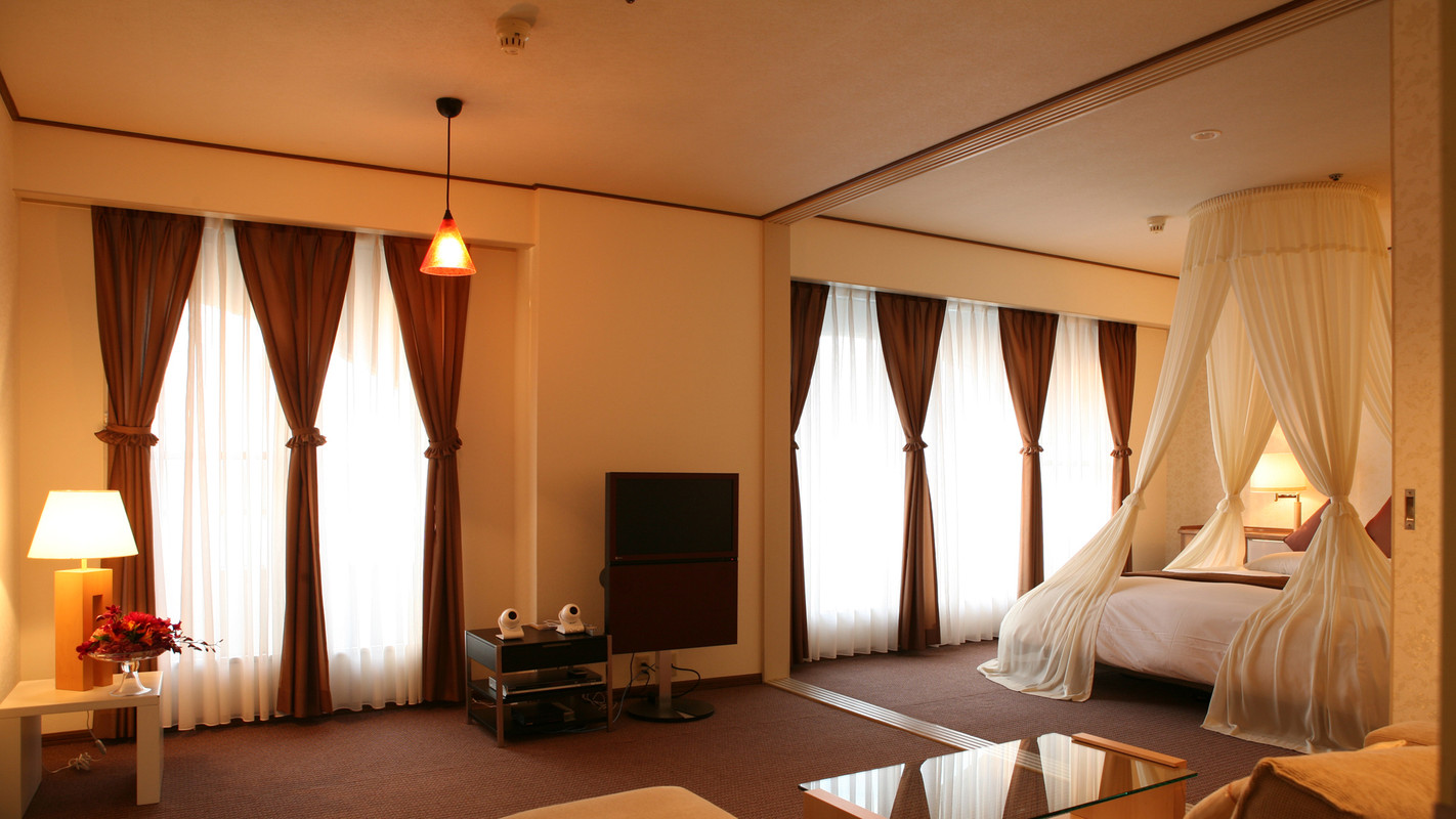 ハイフロア 天蓋スイート712号