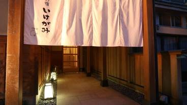 施設の入り口 / 21