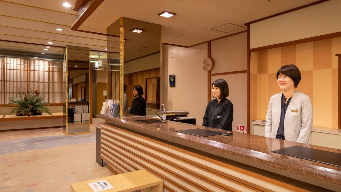 キッズスペースで遊んだ後は、温泉でのびのび。豪華な子どもメニューに大満足！4263431