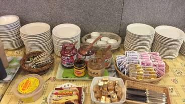 朝食スペース / 12