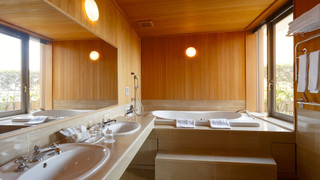 モダンジャパニーズプレミアムルーム禁煙 (最上階/68平米)