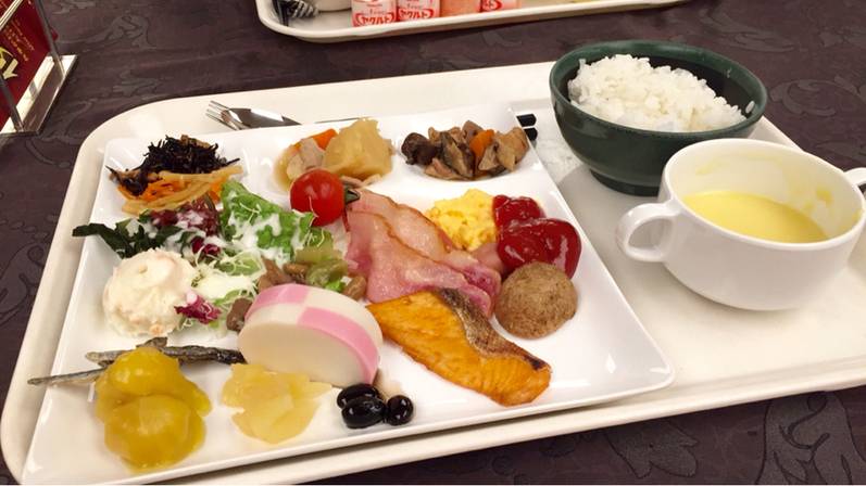 朝食バイキング／盛り付け一例 / 2