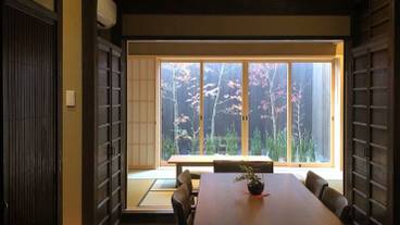 客室内のダイニングエリア / 11