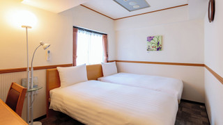 エコノミー ツインルーム 喫煙可