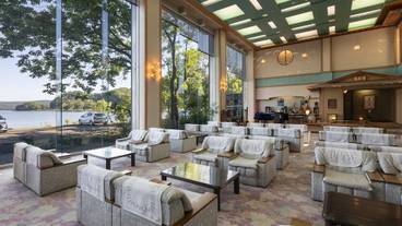 ロビー応接スペース / 4