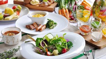 ビュッフェレストラン「SHAKI SHAKI」料理一例 / 3