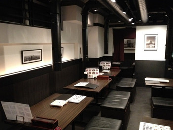 「KollaBo 新宿店」内観 1082926 ホール席
