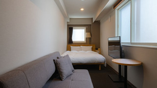 ベーシック トリプルルーム 共用バスルーム (1 Double Bed and 1 Sofa Bed)