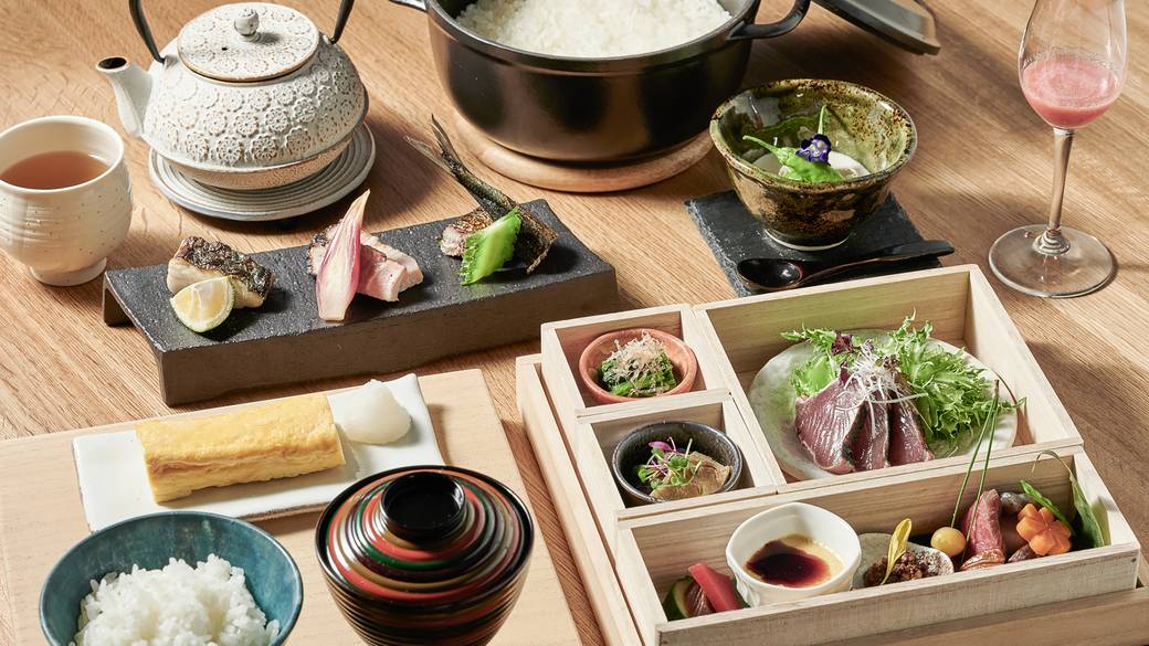 東海をたっぷり味わう
贅沢な和朝食 / 1