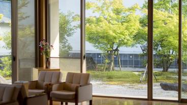 ロビー応接スペース / 2