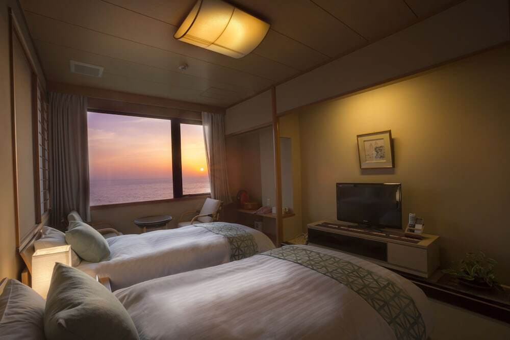 2階 和洋室「夕亭」