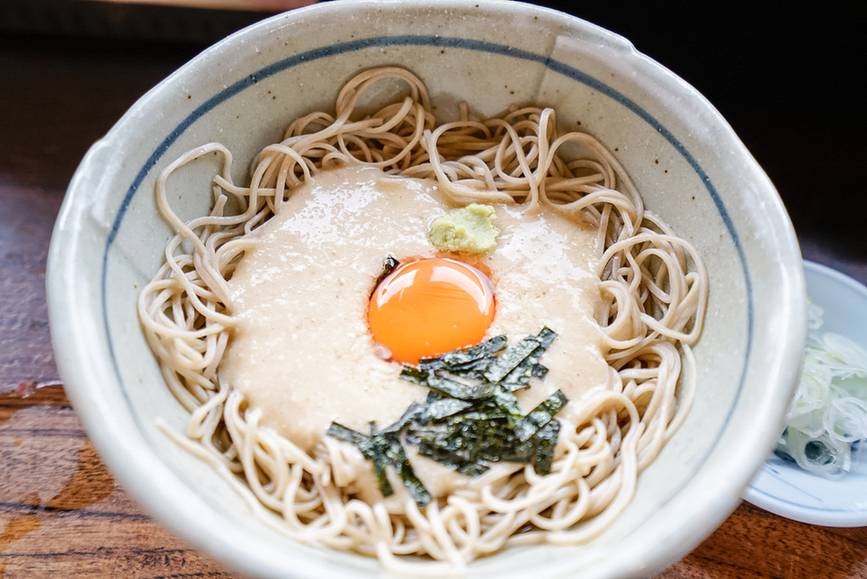 「はつ花 本店」で
自然薯そばランチ / 3