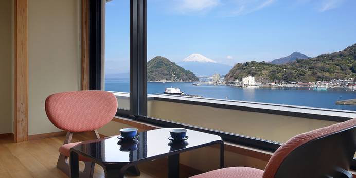 海と富士絶景の美食宿 伊豆・三津浜 松濤館(静岡県 旅館) / 1