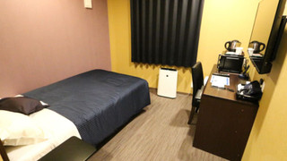 ビジネス シングルルーム セミダブルベッド 1 台 禁煙