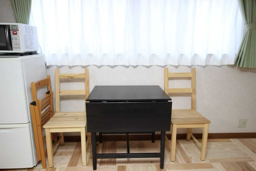 客室内のダイニングエリア