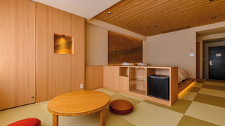 【和モダンルーム】ツイン　シングルベッド×2台［39平米］禁煙