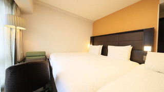 スーペリアツインルーム　喫煙可　エキストラベッド付