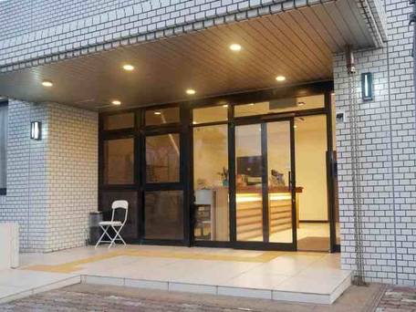 LOW COST RESORT MANZA BEACH / 1