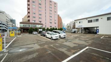 駐車場 / 2