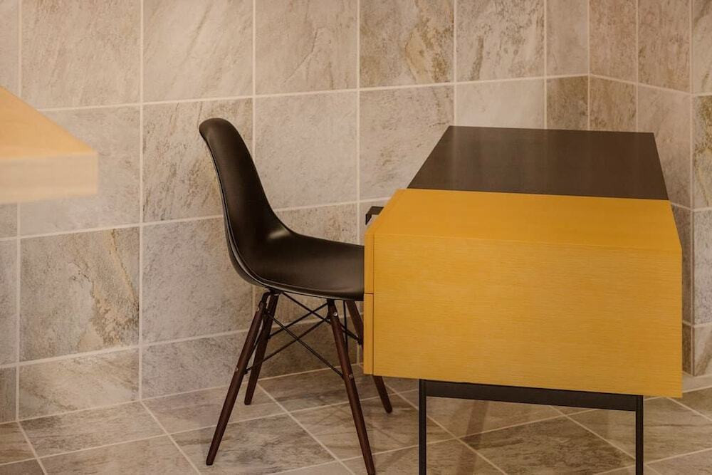 客室内のダイニングエリア