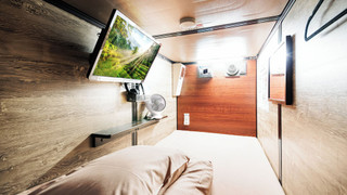 Capsule room women only for 2 person