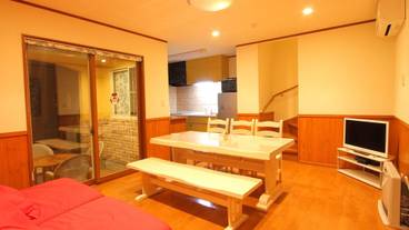 客室内のダイニングエリア / 21