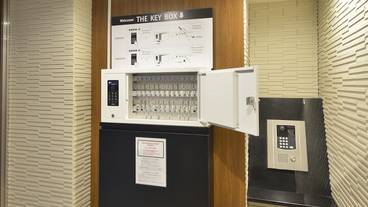 内部エントランス / 2