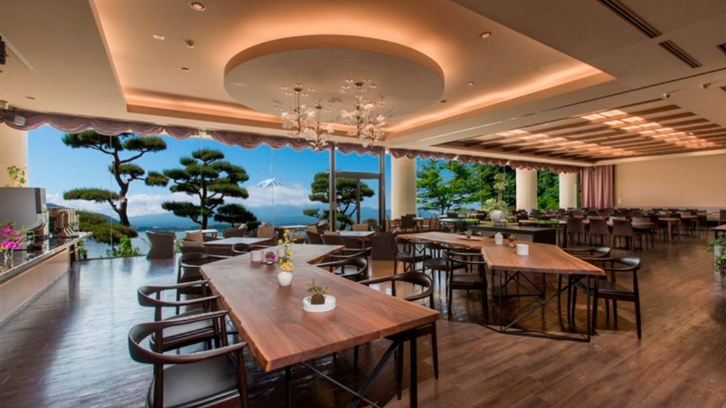 朝食会場一例 / 4