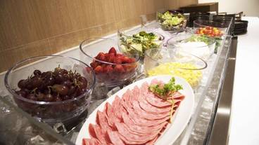 朝食ビュッフェ / 9