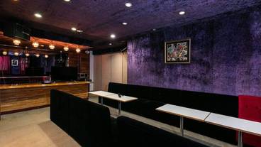 カラオケ ルーム / 3