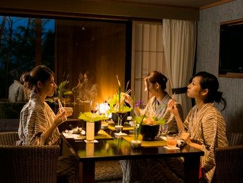 圧倒的なスケール！「富士山」の絶景を目の前に寛ぐ。3490168