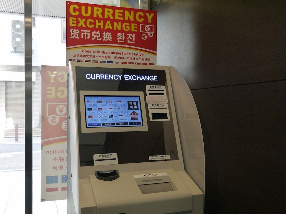 敷地内の ATM