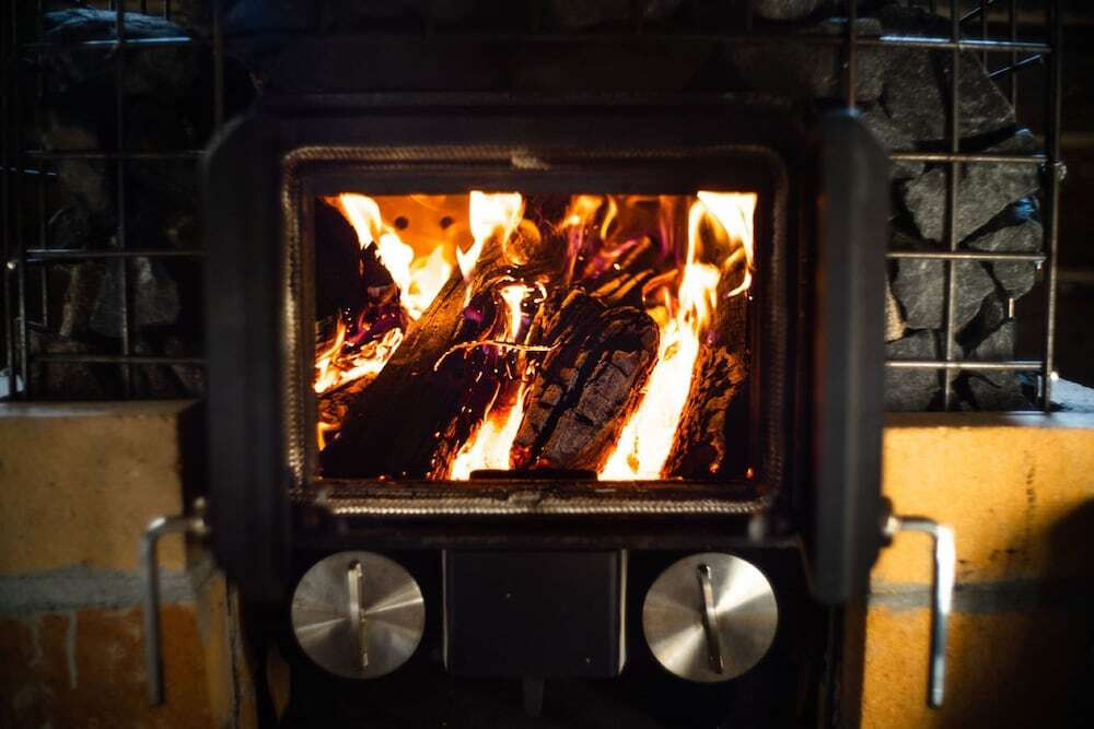 サウナの薪ストーブ