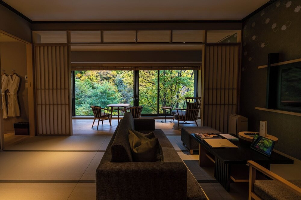 【北海道】シャレーアイビー定山渓4757841