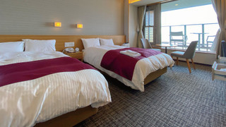 特別室 デラックスツインルーム - 富士山側 テラス付き (25.64平米)