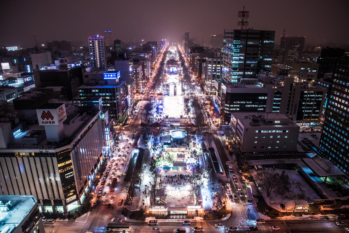 さっぽろテレビ塔からのさっぽろ雪まつり